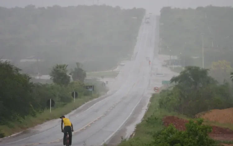 Todos os municípios da PB estão sob alerta de chuva e ventos