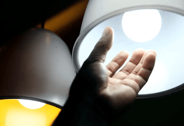 Aneel mantém bandeira verde em janeiro e 2026 começa sem custo extra na conta de luz