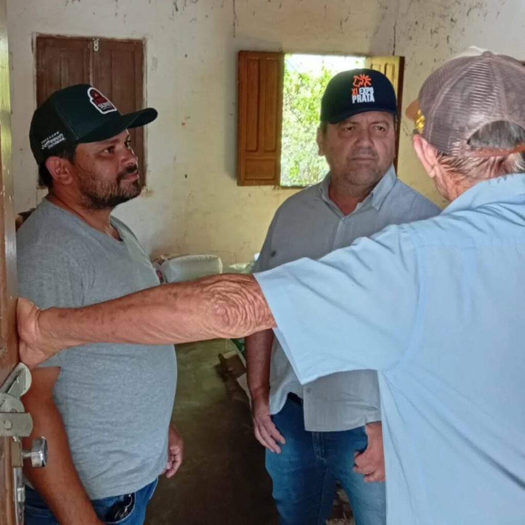 Presidente da Câmara de Sumé participa de reunião na Associação dos Criadores e reforça apoio aos produtores rurais