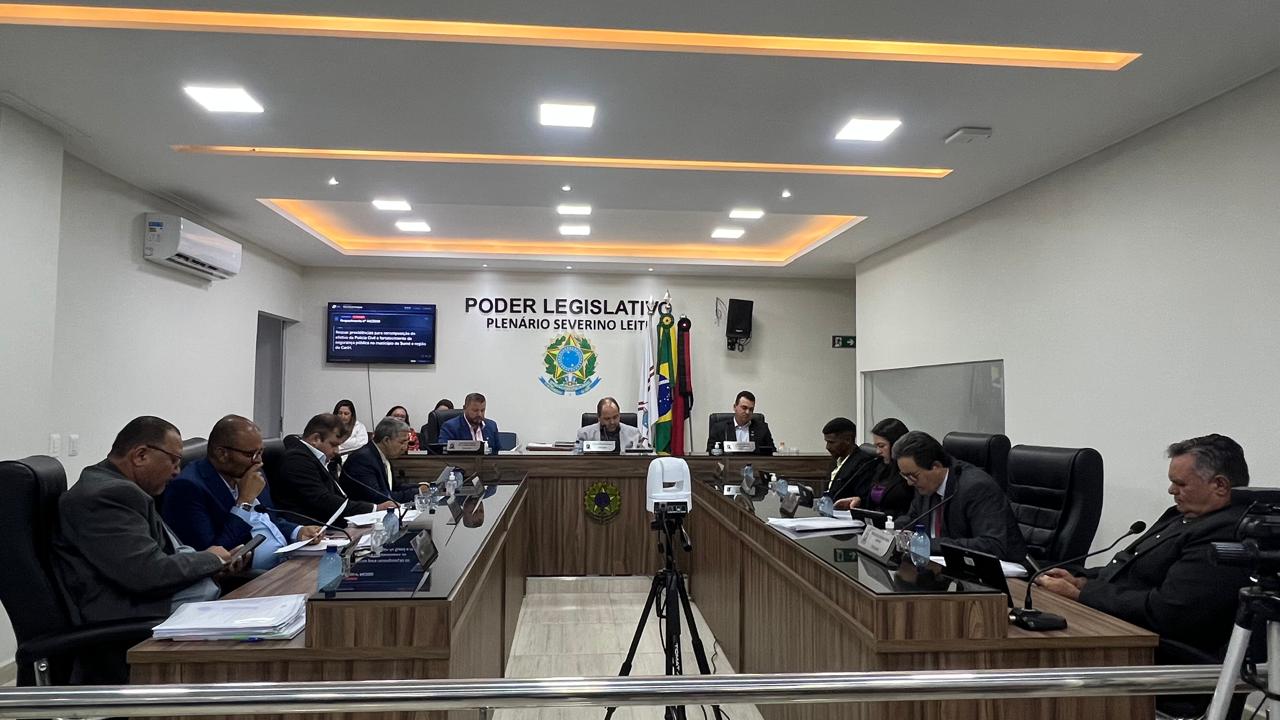 Câmara de Sumé retoma atividades legislativas com sessão ordinária após recesso parlamentar