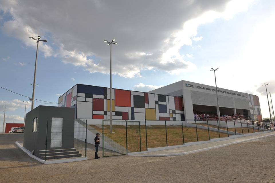 ECIT Serra Branca alcança marco histórico e encaminha 55 estudantes para o mercado de trabalho pelo Programa Primeira Chance