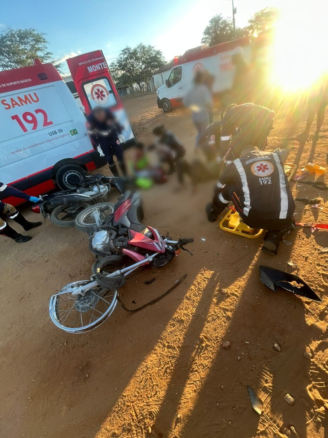 Colisão entre motos deixa duas pessoas feridas na zona rural de Monteiro