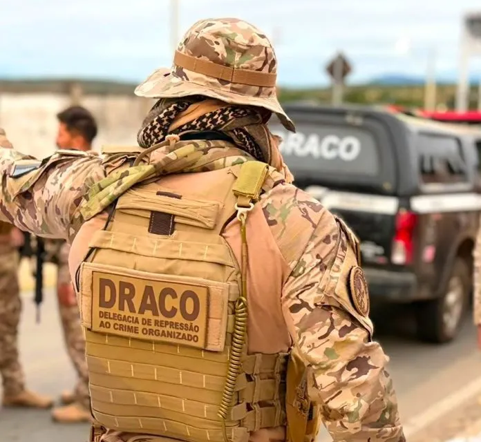 Homem é preso transportando mais de R$ 800 mil em drogas, na Paraíba